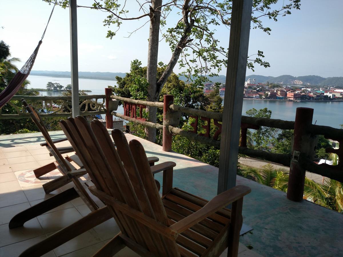 Zapote Tree Inn Флорес Екстер'єр фото