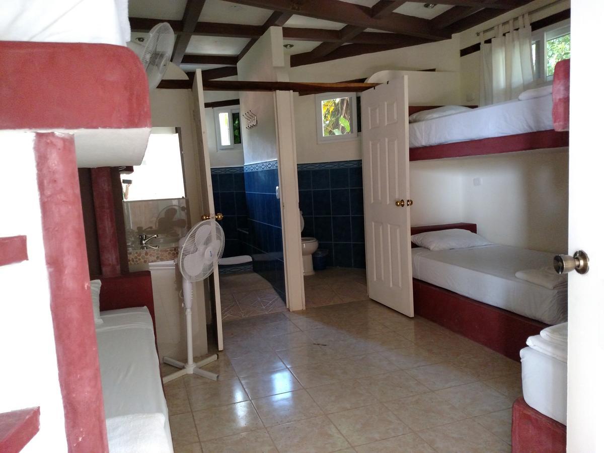 Zapote Tree Inn Флорес Екстер'єр фото