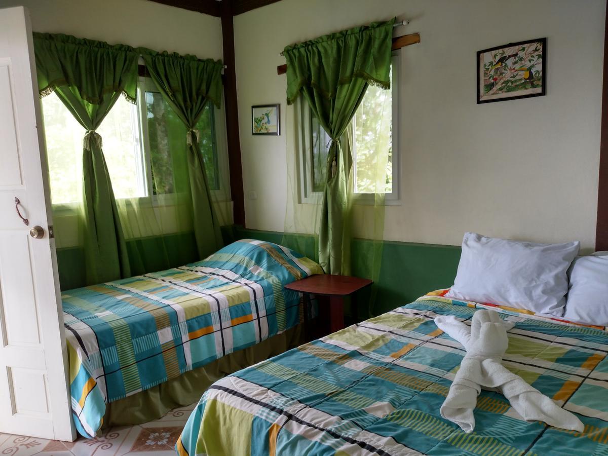 Zapote Tree Inn Флорес Екстер'єр фото