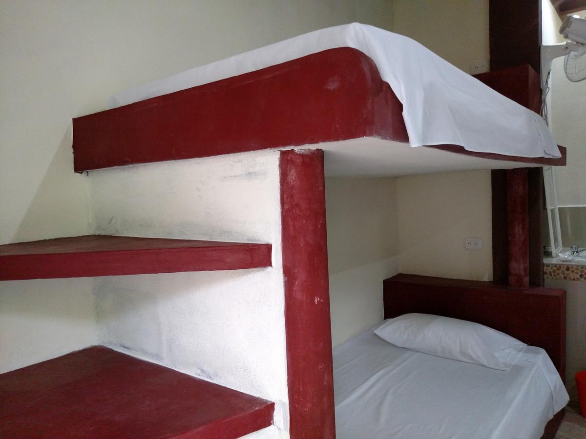 Zapote Tree Inn Флорес Екстер'єр фото