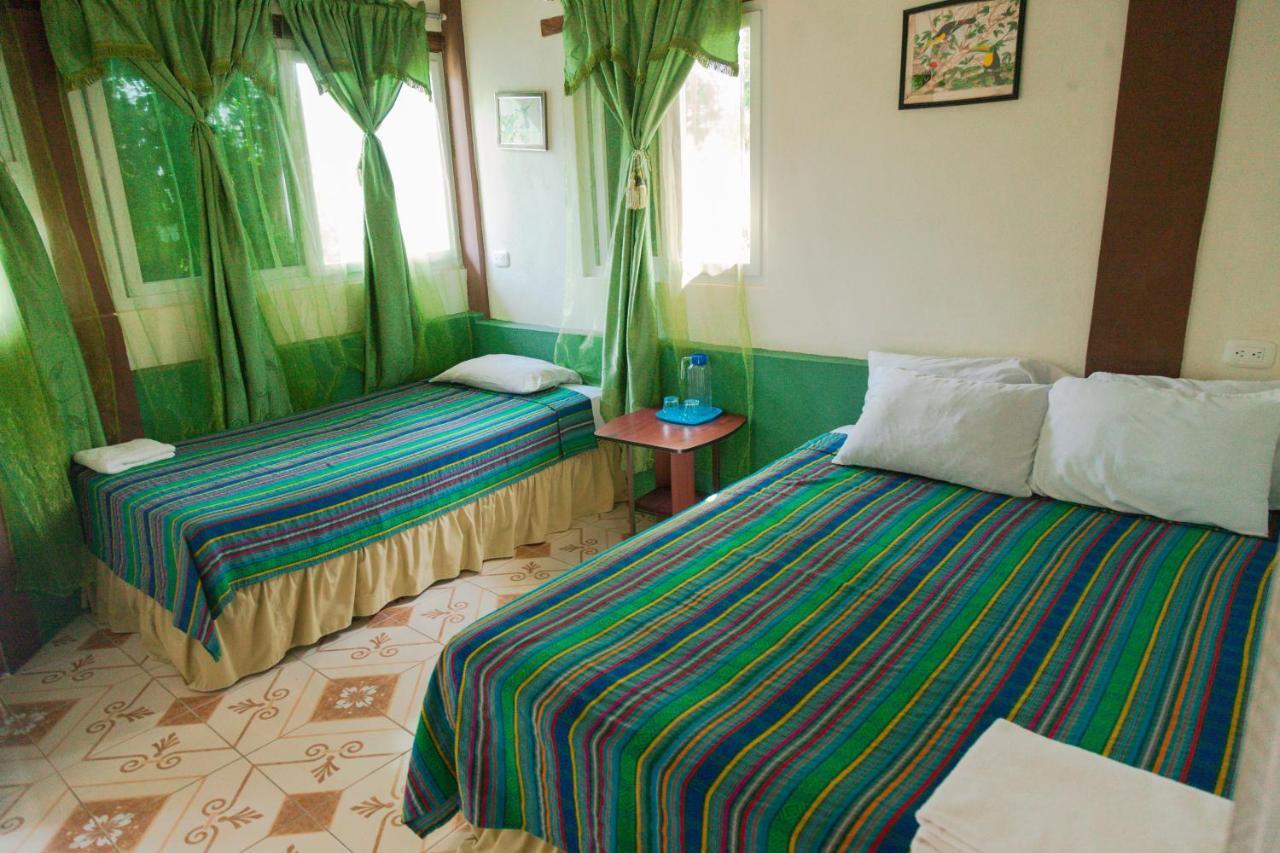 Zapote Tree Inn Флорес Екстер'єр фото